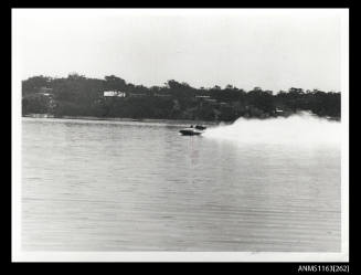 SPIRIT OF AUSTRALIA at high speed on Lake Munmorah