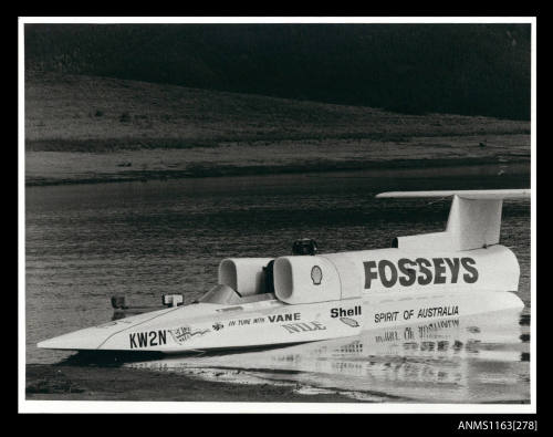 SPIRIT OF AUSTRALIA at the water's edge