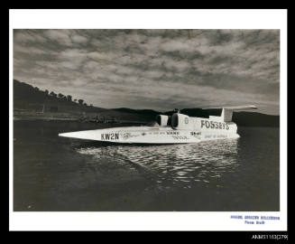 SPIRIT OF AUSTRALIA at the water's edge