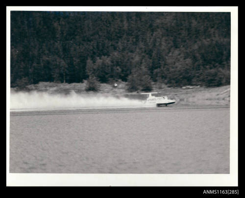 SPIRIT OF AUSTRALIA at speed