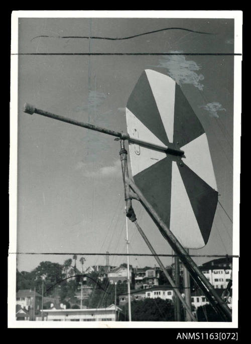 Wind operated steering device