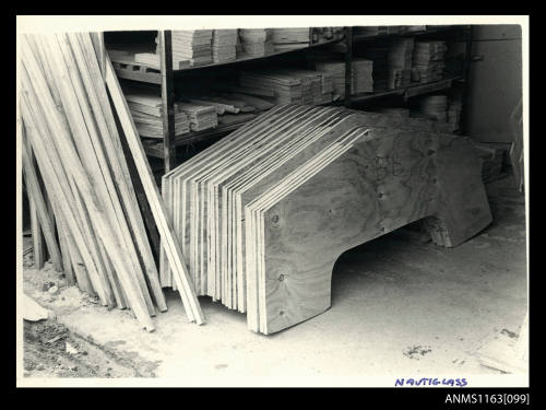 The timber formwork marine plywood for fibreglass boats transome