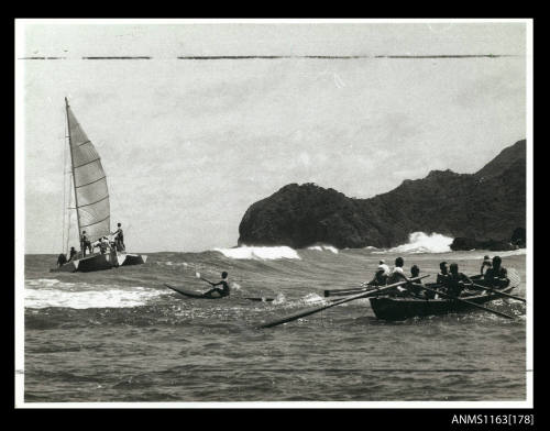 The single masted trimaran with cabin