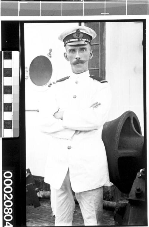 Unidentified officer of the White Star Line