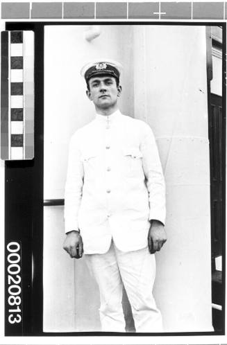 Unidentified officer of the White Star Line