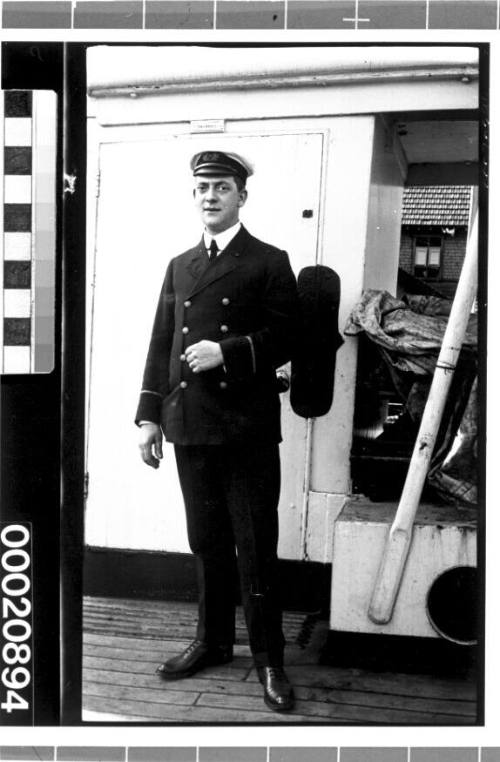 Unidentified merchant marine officer of the White Star Line