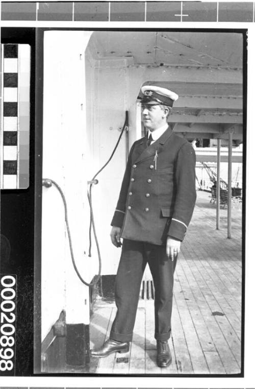 Unidentified merchant marine officer of the White Star Line