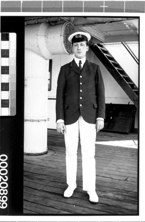 Unidentified merchant marine officer of the White Star Line