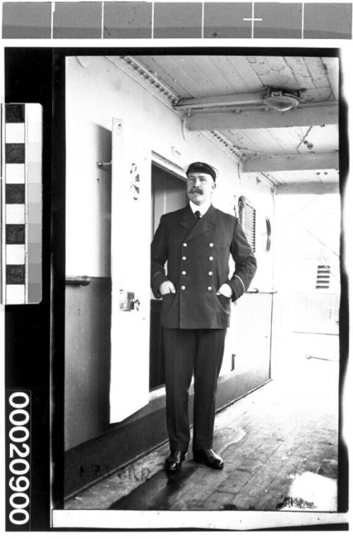 Unidentified merchant marine officer of the White Star Line