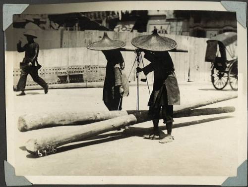 Two Chinese labourers