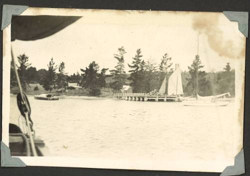 Yachts moored on the Derwent River