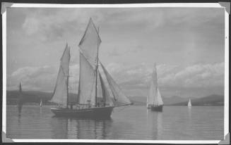 A schooner in full sail on the Derwent River