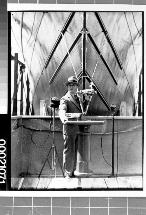 Launching of the pilot steamer CAPTAIN COOK