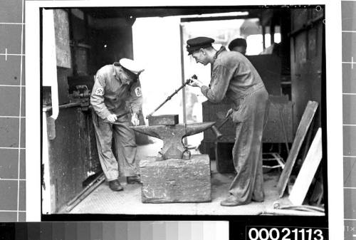 Refitting of HMAS ADELAIDE