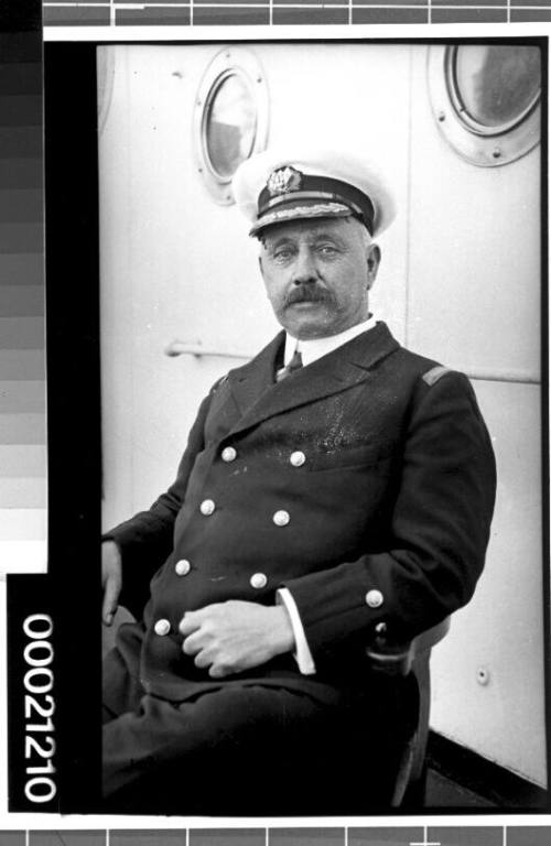 Unidentified merchant marine commander of the White Star Line