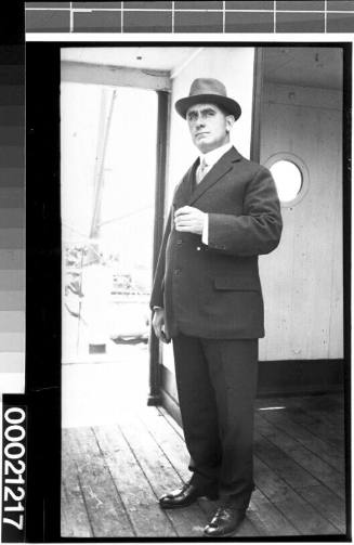 Unidentified merchant marine commander of the White Star Line