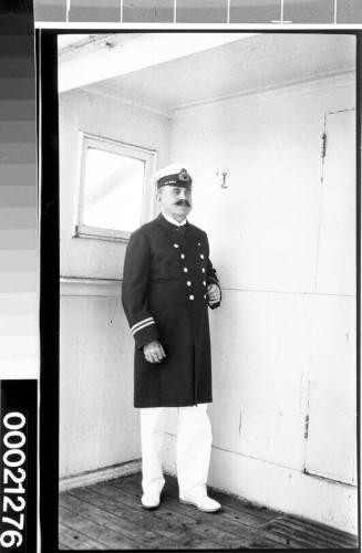 Unidentified merchant marine officer of the White Star Line