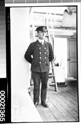 Unidentified merchant marine officer of the White Star Line