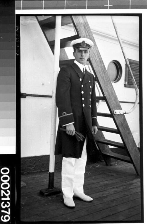 Unidentified merchant marine officer of the White Star Line