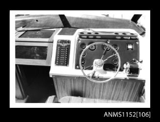 1981 test of a Vickers 30-foot Sunrunner with in-board power unit