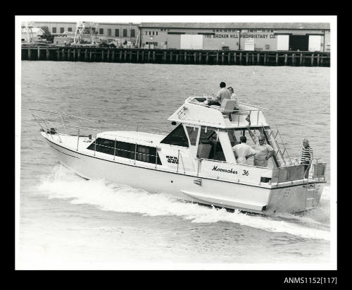 Moonraker, Nobles Marine, 36-ft cabin cruiser