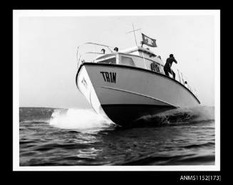 Power boat TR1N at sailing speed