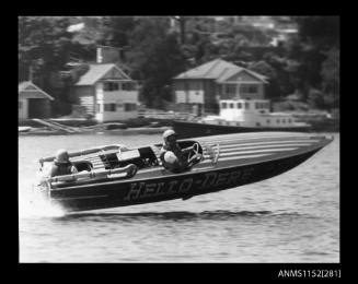 Power boat HELLO-DERE at high speed