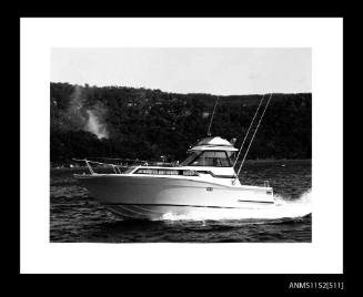 Mariner 25 cabin cruiser