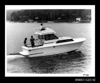 Mariner 28 cabin cruiser