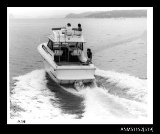 Mariner 28 cabin cruiser