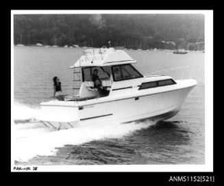 Mariner 28 cabin cruiser