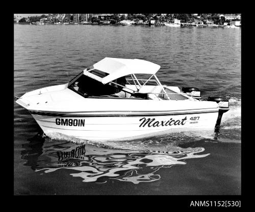 MAXICAT 427 GM901N twin hull open power boat powered by twin Tohatsu 25 outboard motors