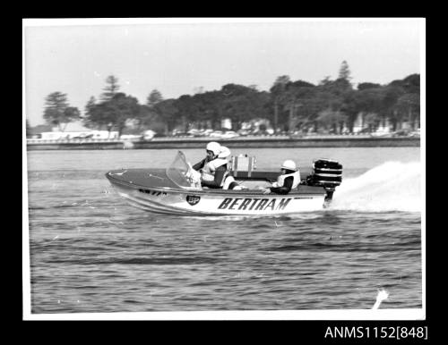 Hydroplane BERTRAM KW77N