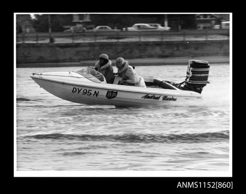 Hydroplane Austral marine Dy95n with Mercury outboard engine