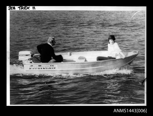 SEA TREX 11 runabout