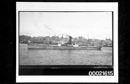 SS QUEEN EUGENIE leaving Darling Harbour