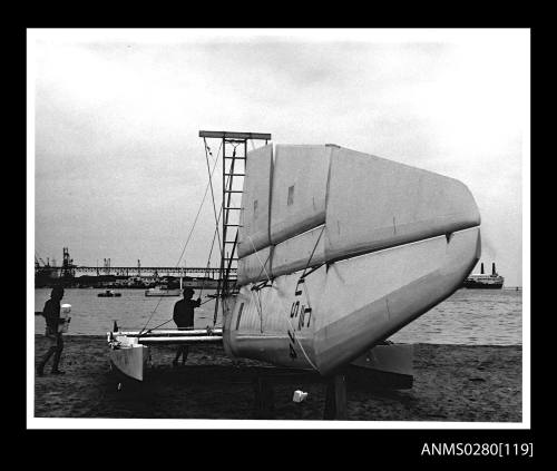 Winged sail of catamaran PATIENT LADY III