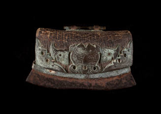 Leather purse with Chinese decoration