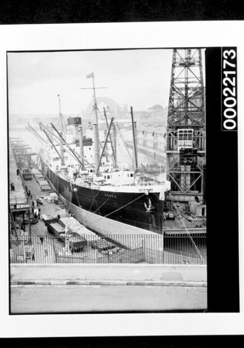 SS ESSEX being loaded/unloaded at  No.19 Wharf, Pyrmont, with the Cockatoo Docks floating Titan crane