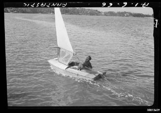 Sloop FANTASTIC on Sydney Harbour