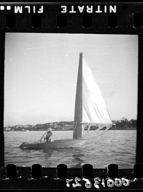 Sloop FANTASTIC on Sydney Harbour