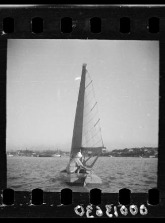 Sloop FANTASTIC on Sydney Harbour