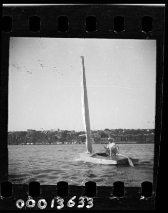 Sloop FANTASTIC on Sydney Harbour