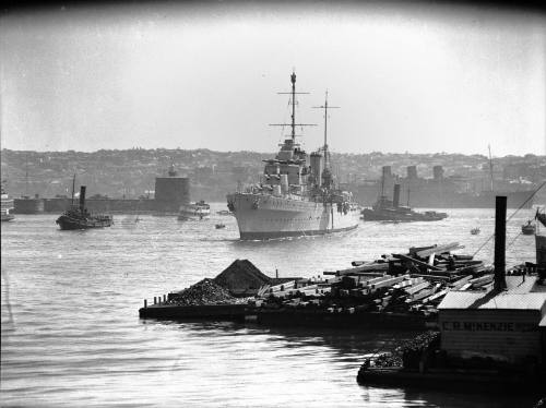Arrival of HMAS PERTH