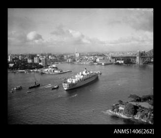 SS ORIANA in Sydney Harbour