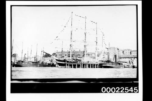Training Ship PORT JACKSON  Xmas 1910