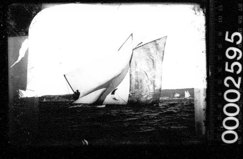 18-footer LILIAN capsizing on Sydney Harbour