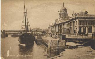 Postcard titled: Custom House, Dublin