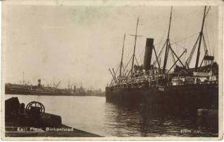 Postcard titled: East Float, Birkenhead