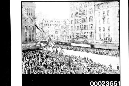 Street parade : Visit of the United States Pacific Fleet to Sydney 20 - 21 March 1941